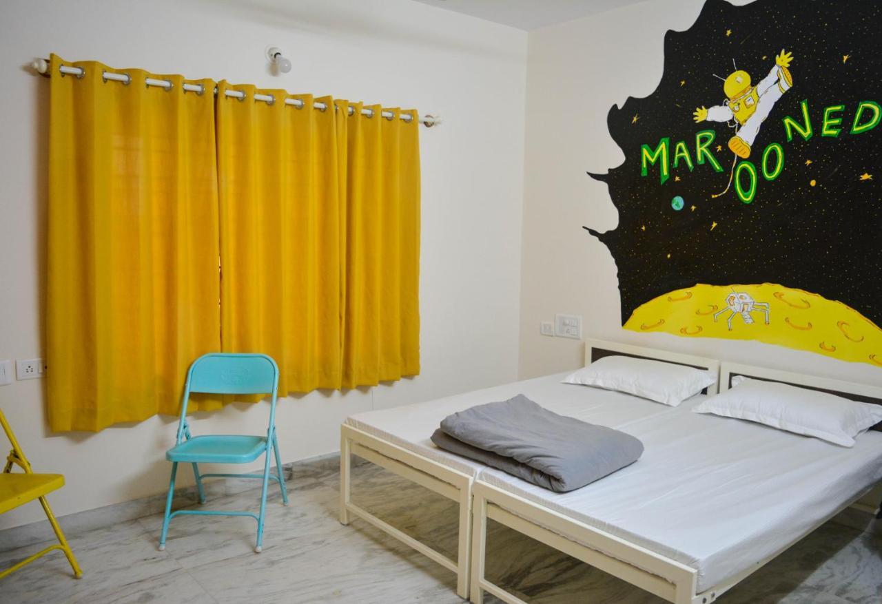 Chirpy Co-Living Space & Hostel Бангалор Екстериор снимка
